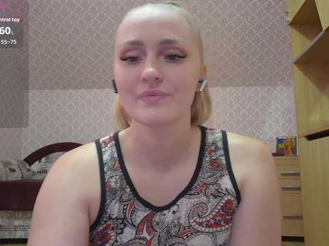 Lika-Doll live cam on BongaCams