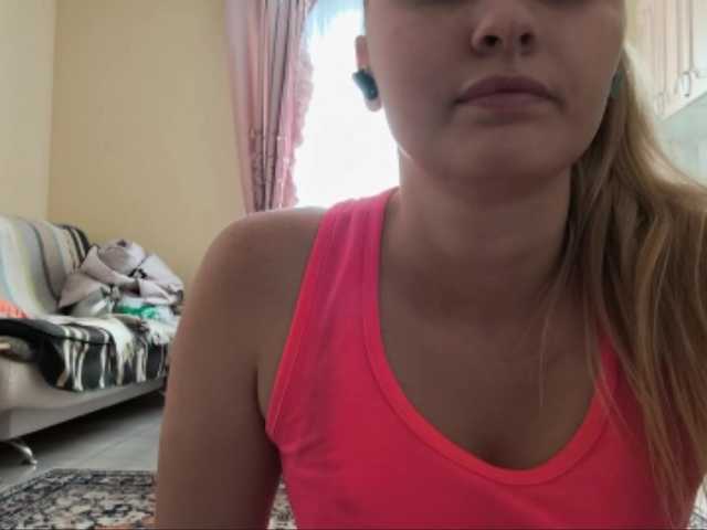 Lika-Doll live cam on BongaCams