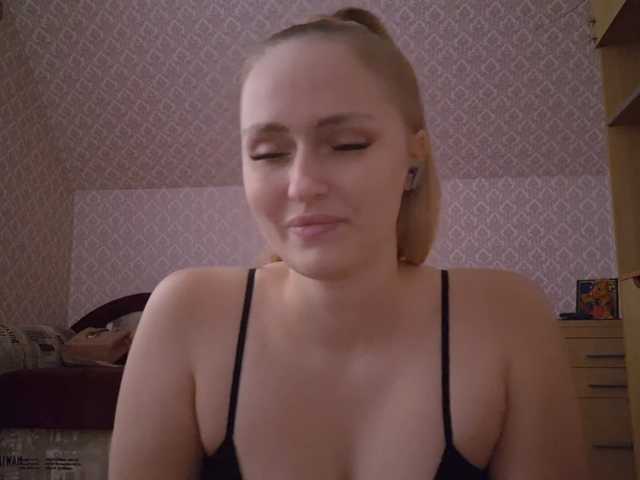 Lika-Doll live cam on BongaCams