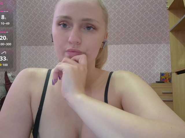 Lika-Doll live cam on BongaCams