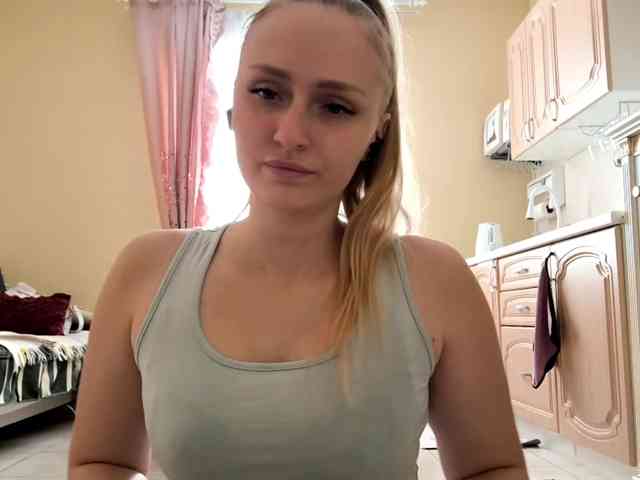 Lika-Doll live female cam on bongacams