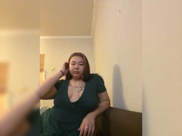 Allysuc live cam on BongaCams
