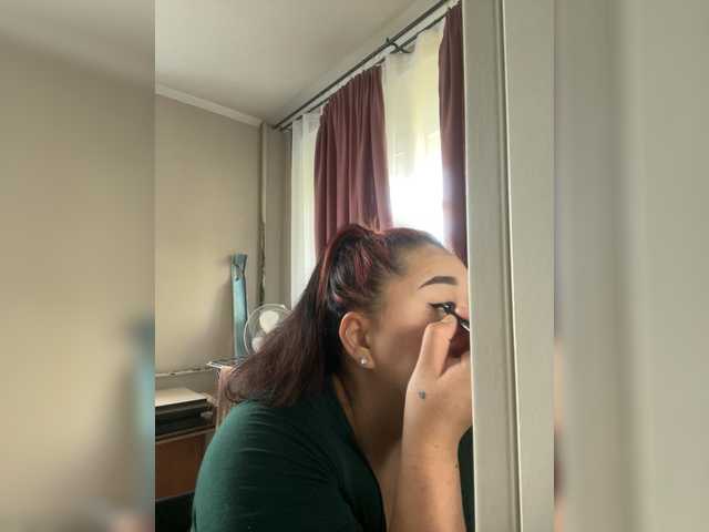 Allysuc live cam on BongaCams