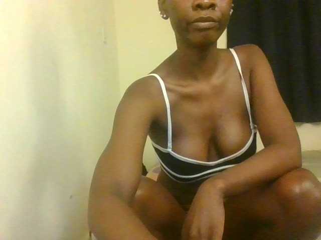 Prettymarir live cam