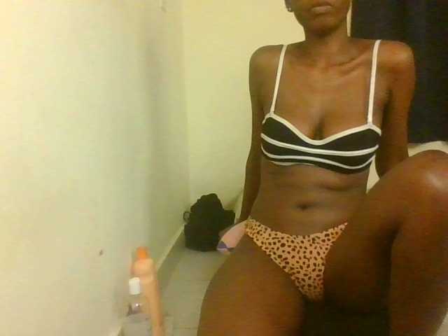 Prettymarir live cam