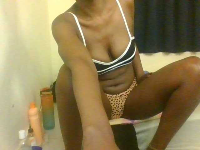 Prettymarir live cam
