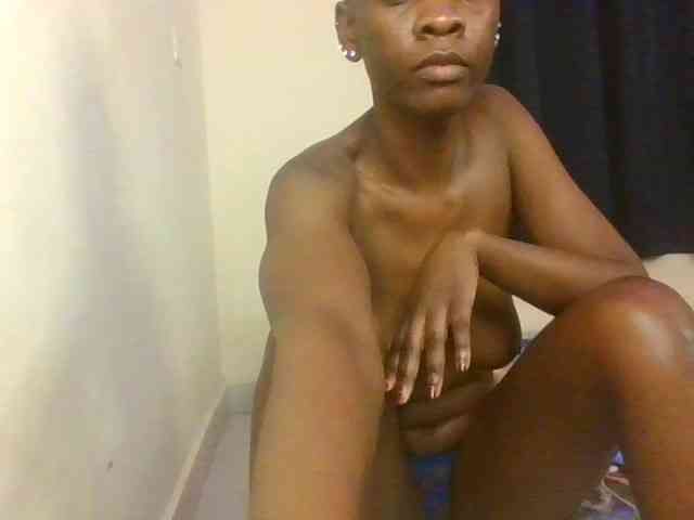 Prettymarir webcam