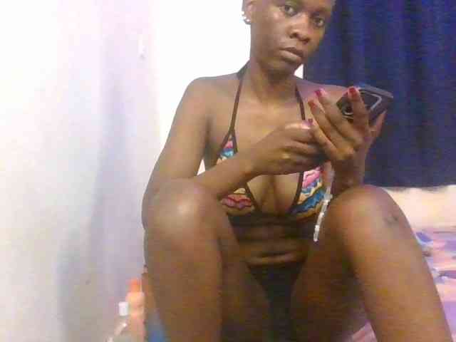 Prettymarir webcam