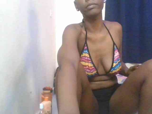 Prettymarir webcam