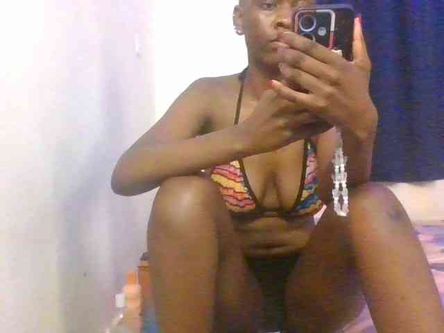 Prettymarir webcam