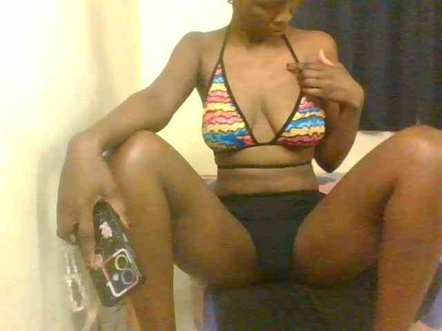 Prettymarir webcam