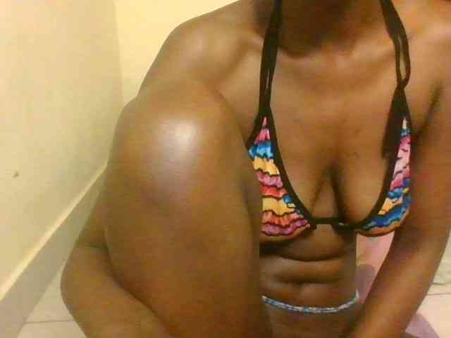 Prettymarir webcam
