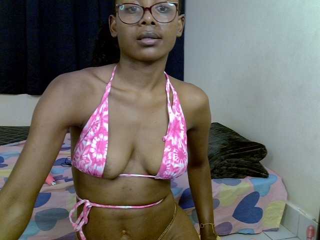Babydvia live cam on BongaCams