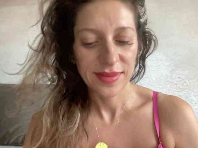 ChantelleTease webcam