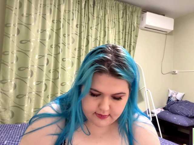 YanaVerde live cam on BongaCams