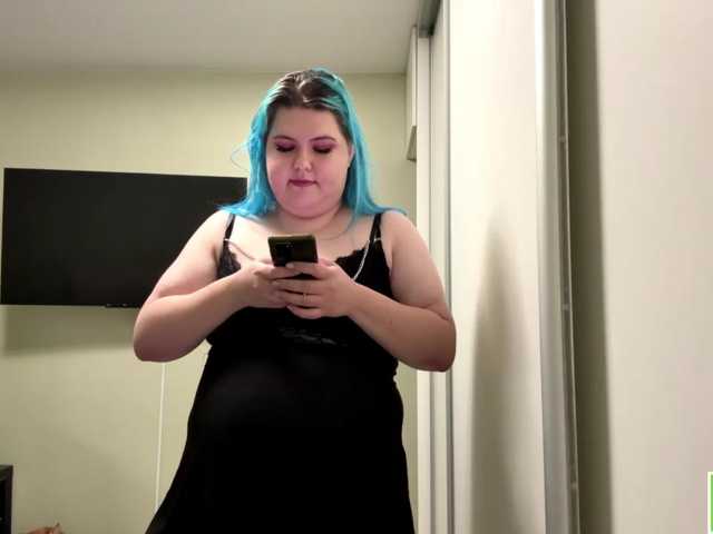YanaVerde, live now on BongaCams