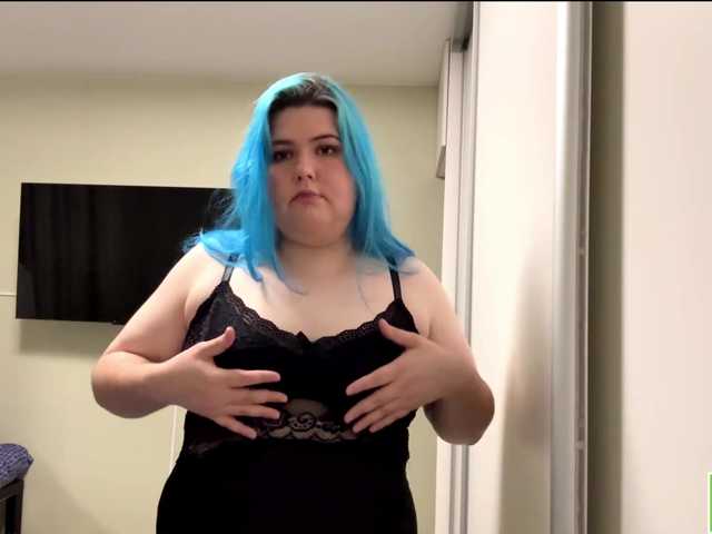 YanaVerde live cam on BongaCams