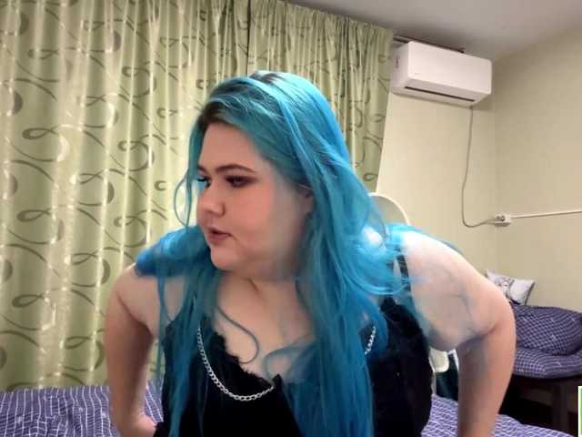 YanaVerde live cam on BongaCams