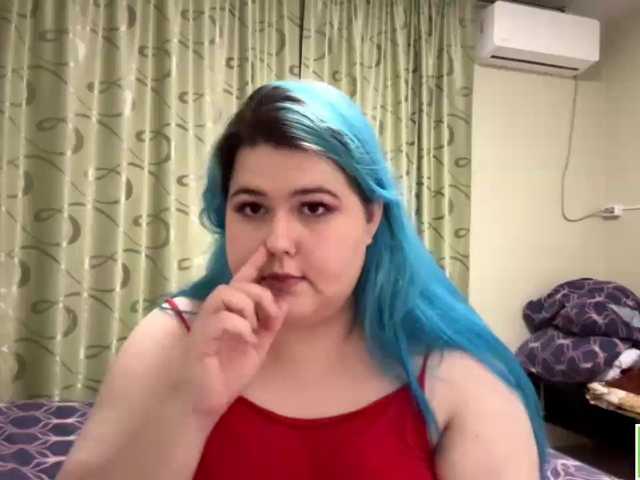 YanaVerde live cam on BongaCams