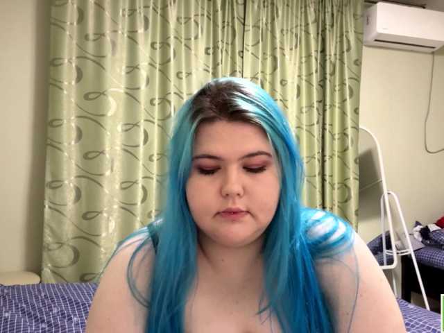 YanaVerde live cam on BongaCams