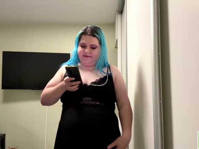 YanaVerde, live now on BongaCams