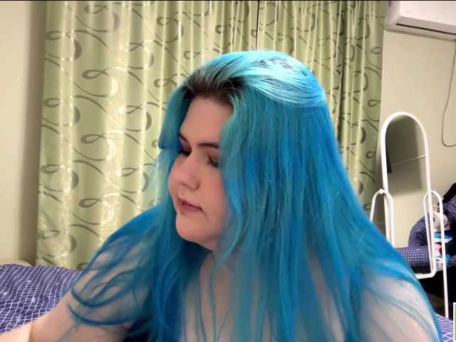 YanaVerde live cam on BongaCams