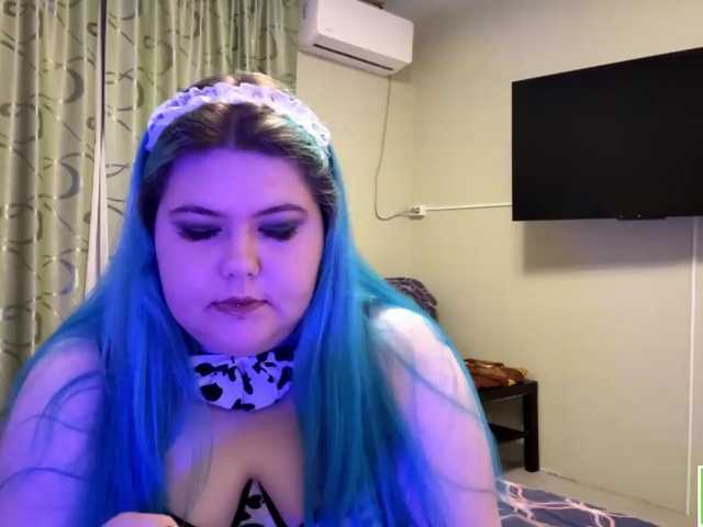 YanaVerde live cam on BongaCams