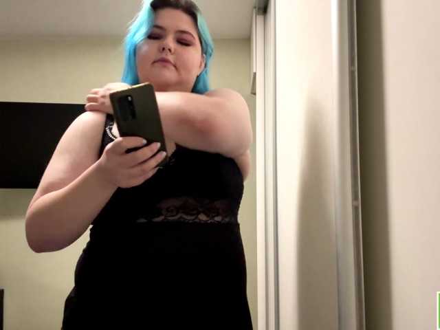 YanaVerde, live now on BongaCams