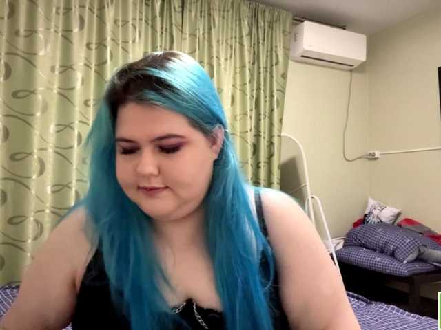 YanaVerde, en directo ahora en BongaCams