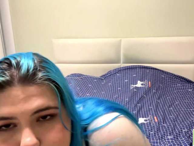 YanaVerde live cam on BongaCams