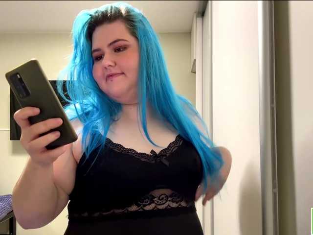 YanaVerde live cam on BongaCams
