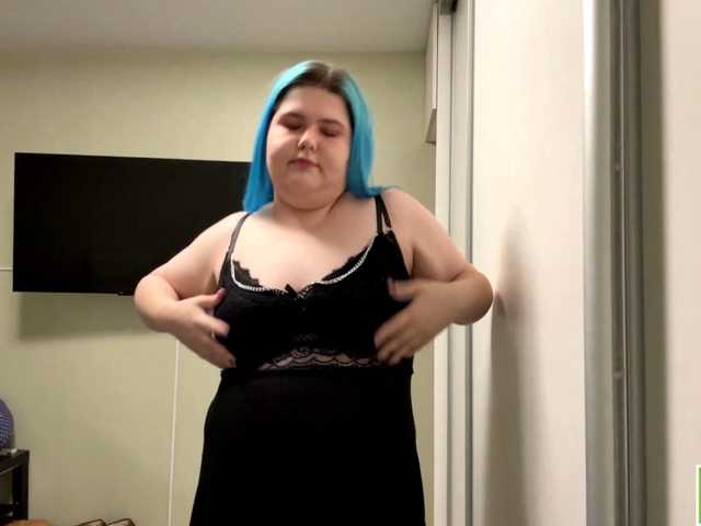YanaVerde live cam on BongaCams