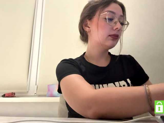 FionaMiuMiu live cam on BongaCams