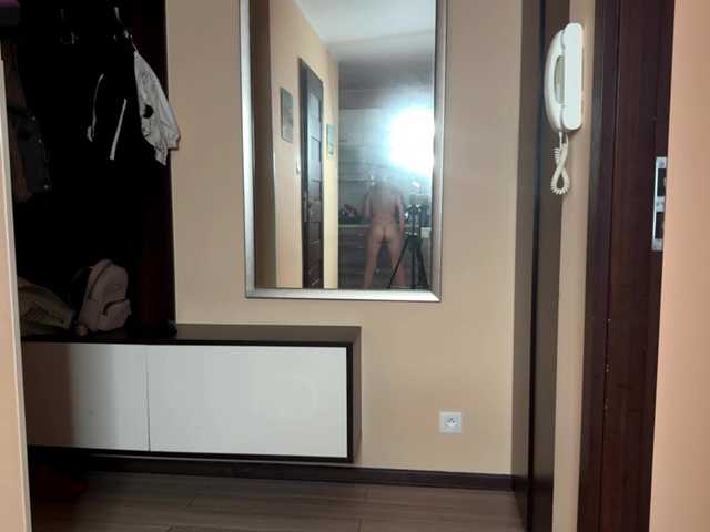 MissLuxxi live cam on BongaCams