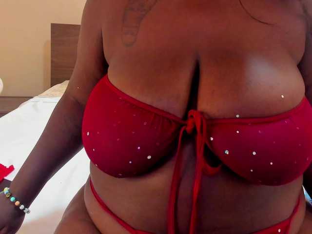 MilaBreast live cam on BongaCams