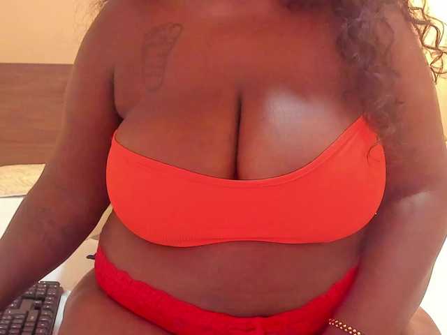 MilaBreast live cam on BongaCams