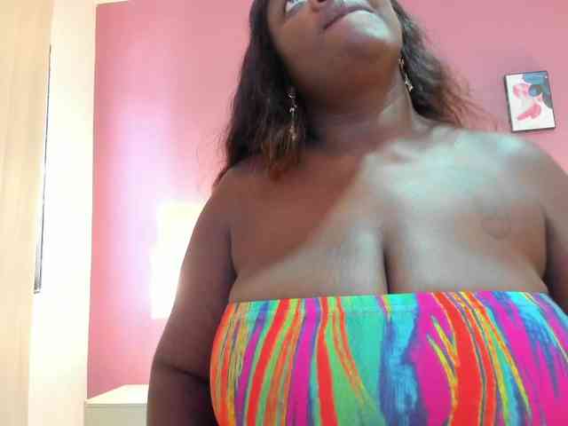 MilaBreast webcam