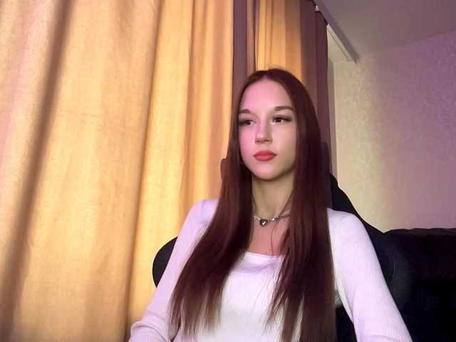 OliviaSkims live cam on BongaCams