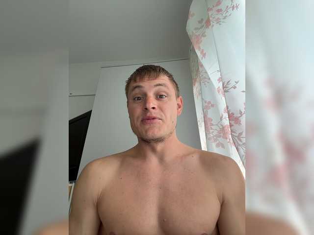 AleksSanches, 34 y/o - Live Cam on BongaCams