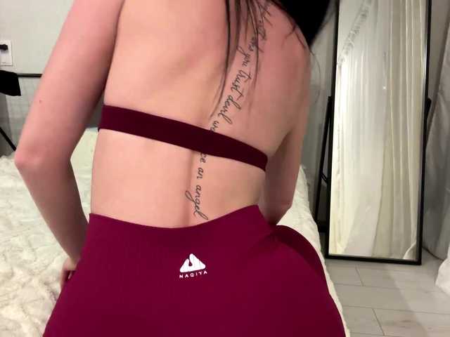 KristinaSkims live cam on BongaCams
