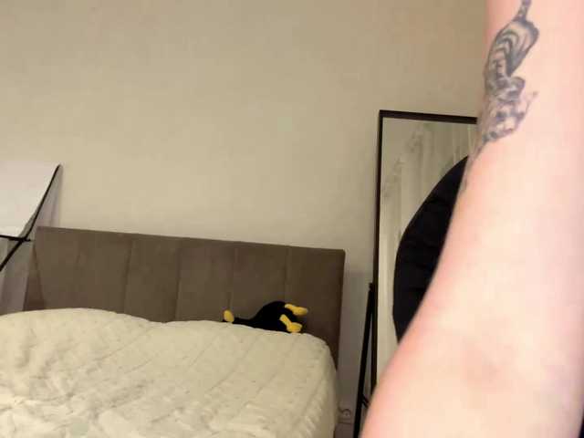 KristinaSkims live cam on BongaCams