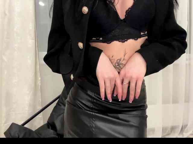 KristinaSkims webcam