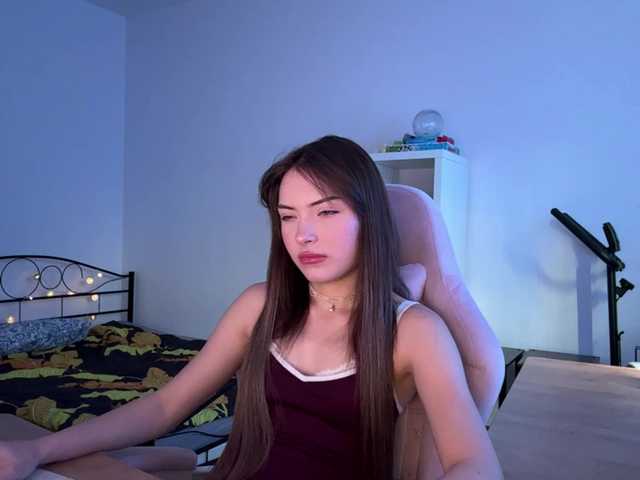 OlyaPuzz live cam on BongaCams