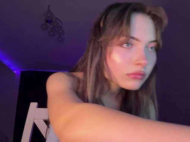 OlyaPuzz live cam on BongaCams