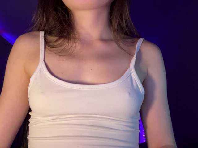 OlyaPuzz live cam on BongaCams