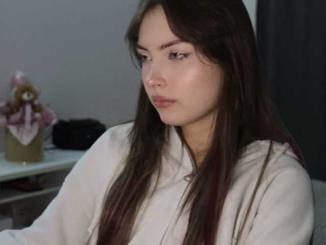 OlyaPuzz live cam on BongaCams