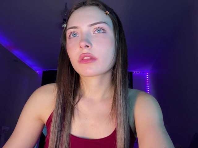 OlyaPuzz live cam on BongaCams