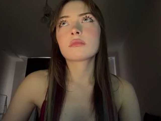OlyaPuzz live cam on BongaCams