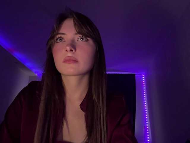 OlyaPuzz live cam on BongaCams