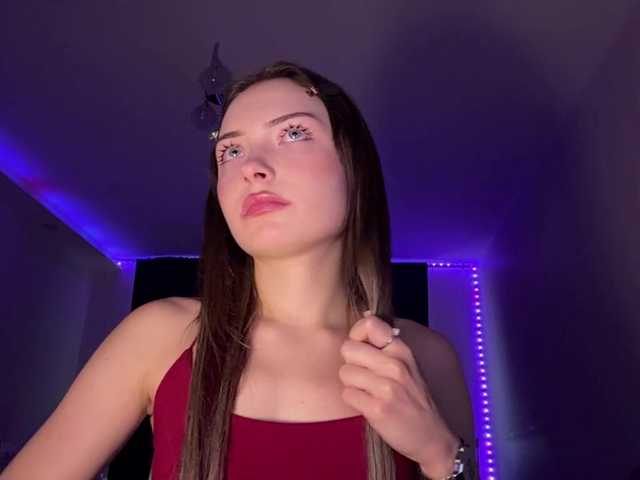 OlyaPuzz live cam on BongaCams